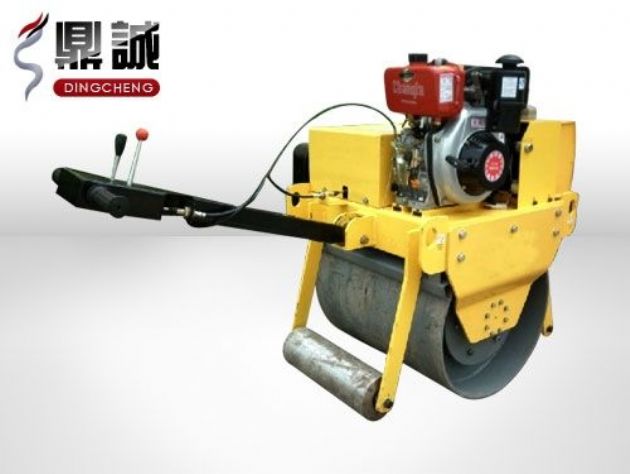 點(diǎn)擊查看詳細(xì)信息<br>標(biāo)題：重型手扶式單鋼輪壓路機(jī) 閱讀次數(shù)：13297