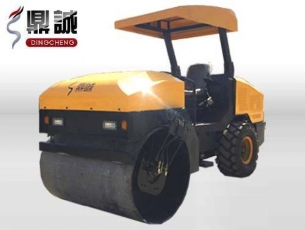 點(diǎn)擊查看詳細(xì)信息<br>標(biāo)題：4噸單鋼輪振動(dòng)壓路機(jī) 閱讀次數(shù)：13539